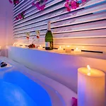 Villa Allure With Jacuzzi And Acropolis View!!!