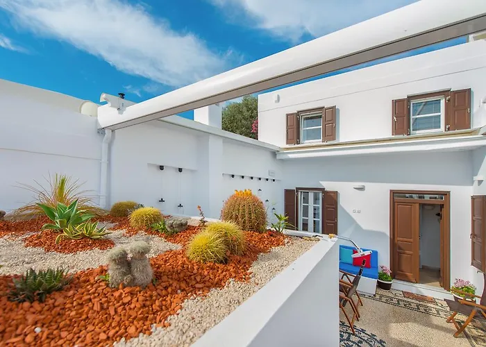 Allure With Jacuzzi And Acropolis View!!! * لينثوس