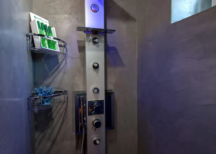 Allure With Jacuzzi And Acropolis View!!! 别墅 林都斯